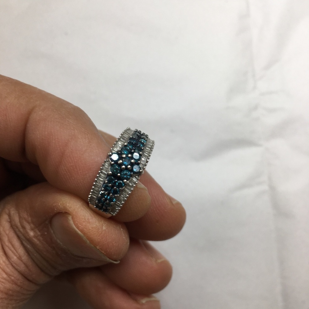 blue and white diamonds engagement ring - Picture 3 of 8